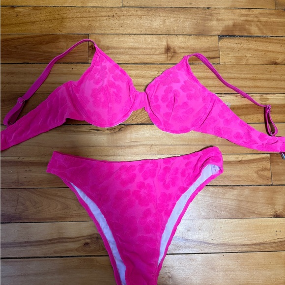 SHEIN PLUS SIZE BIKINI - Picture 1 of 1